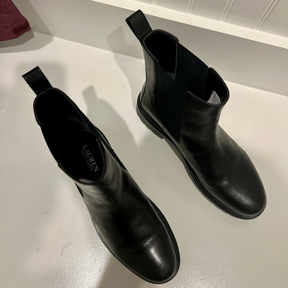 Ralph Lauren black women’s calfskin booties. - Picture 2 of 6